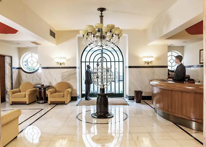 Britania Art Deco 4*