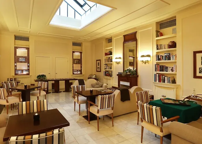 Britania Art Deco ホテル 4*