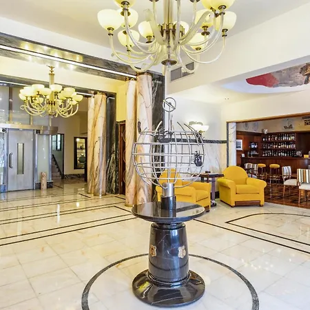 Britania Art Deco 4*