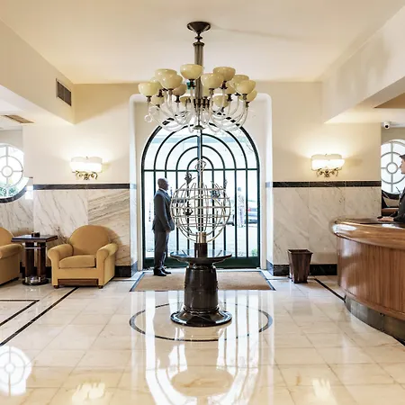 Britania Art Deco 4*